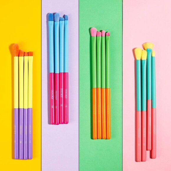 ๐ Makeup Brushes 16pcs Colorful Eyeshadow Brush Set Professtional Soft Blending - Picture 3 of 9